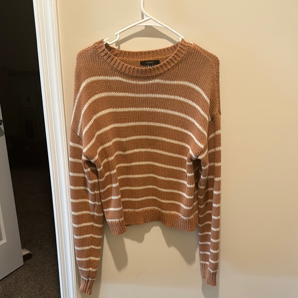 Forever 21 Tan and White Crew Neck Sweater